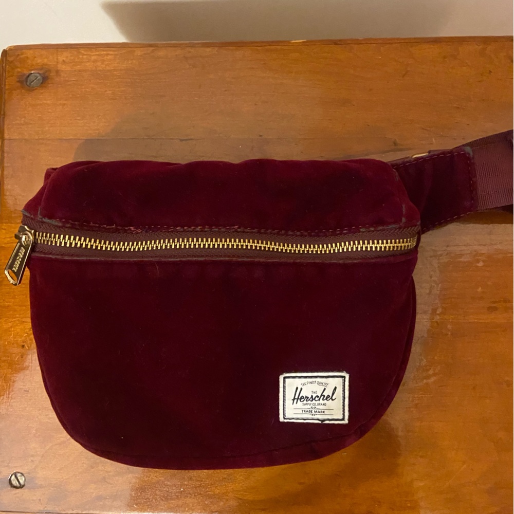 Hershel burgundy velvet hip pack